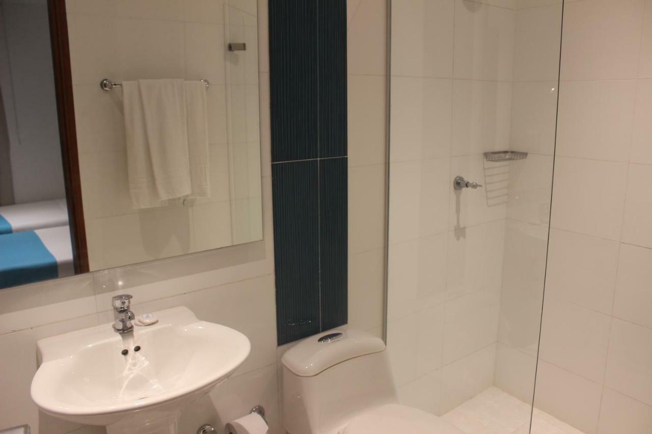 Hotel Monterrey Баранкила Екстериор снимка
