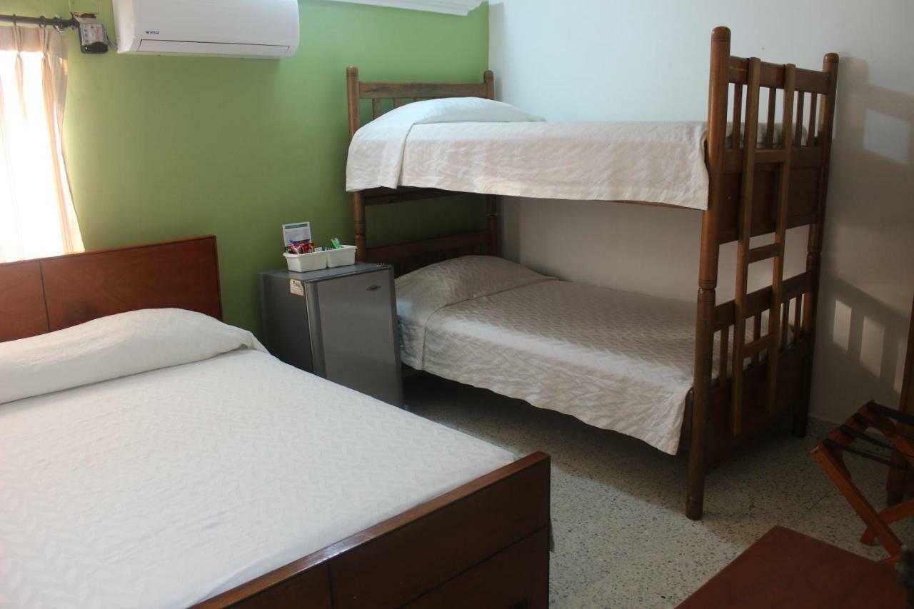 Hotel Monterrey Баранкила Екстериор снимка